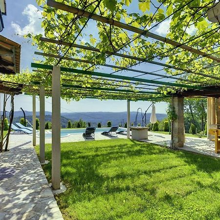 Villa Bella Lupoglav  Luaran gambar