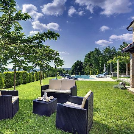 Villa Bella Lupoglav  Luaran gambar