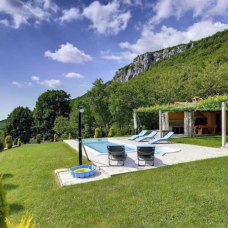 Villa Bella Lupoglav  Luaran gambar