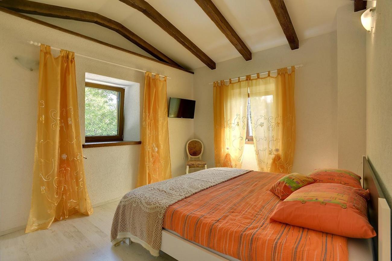 Villa Bella Lupoglav  Luaran gambar